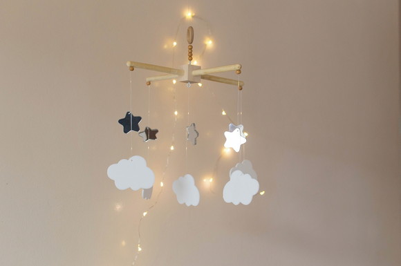 Mobile de Berço Estrelas e Nuvens