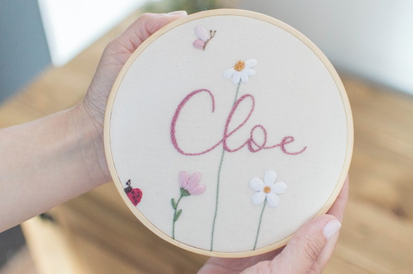 Porta Maternidade Floral, Bordado a Mão
