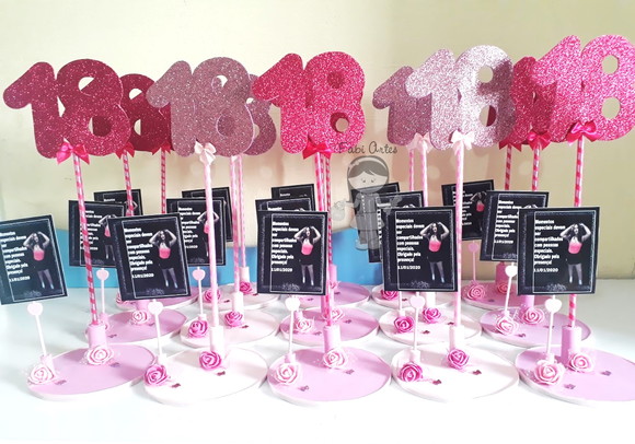 Centro de Mesa 18 Anos com Glitter e Foto