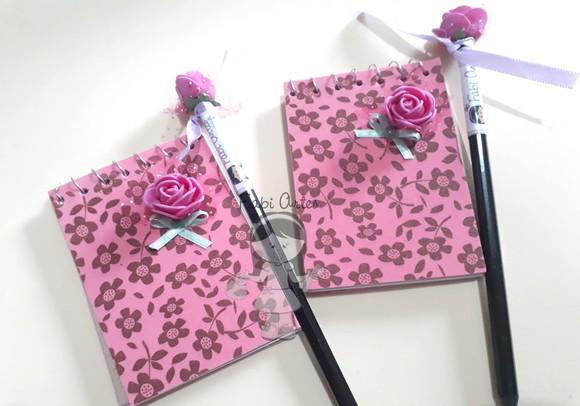 Kit 6 Bloquinho e Lápis Várias Estampas Rosa ou Outra Cor