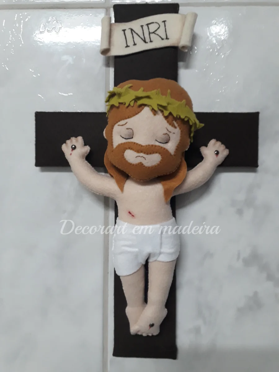 Jesus Crucificado Boneco Santinho Feltro - Imagem 3