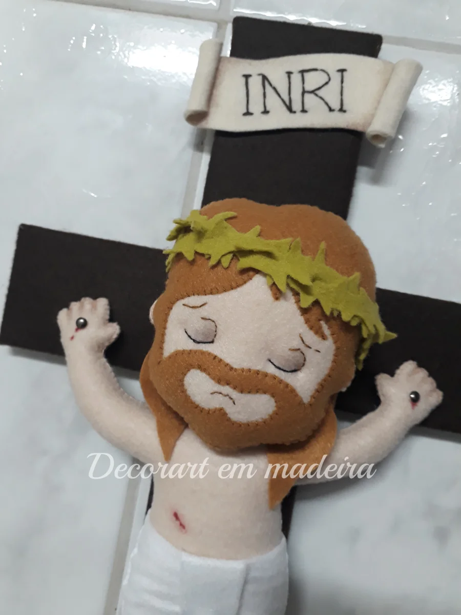 Jesus Crucificado Boneco Santinho Feltro - Imagem 2