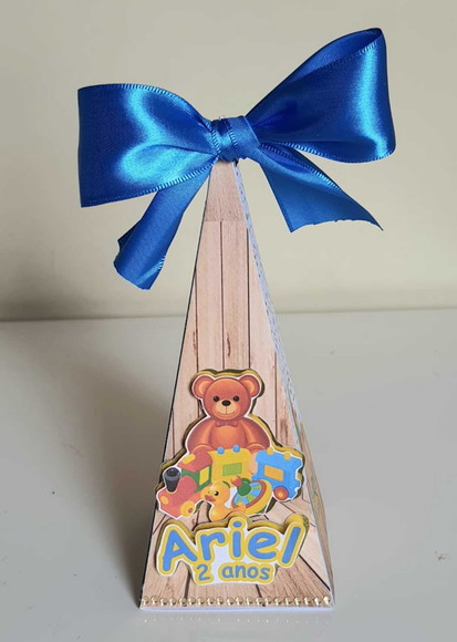 Caixa Pirâmide Fábrica de Brinquedos