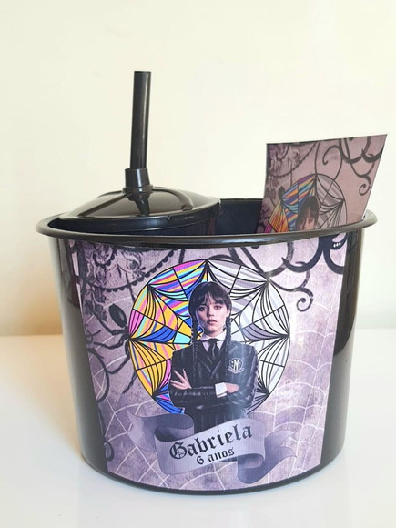 Kit Cinema Lembrancinha de Festa Wandinha