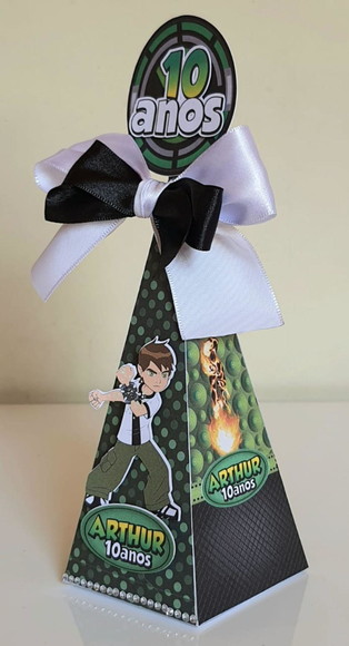 Caixa Pirâmide Ben 10 - Imagem 2