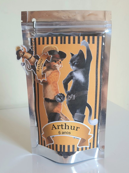 Saquinho Metalizado com Tag Gato de Botas