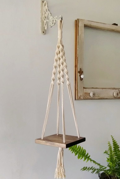 Prateleira Plant Hanger em Macramê