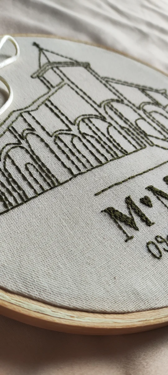 Porta aliança bastidor bordado igreja - Personalizável - Imagem 4