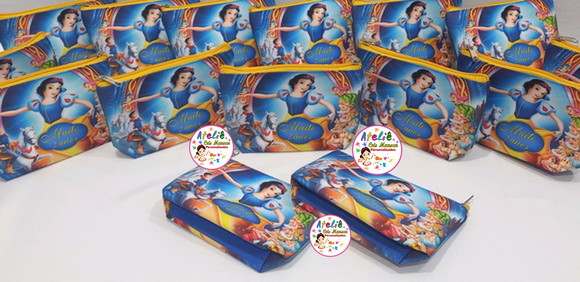 Necessaire personalizada Branca de neve