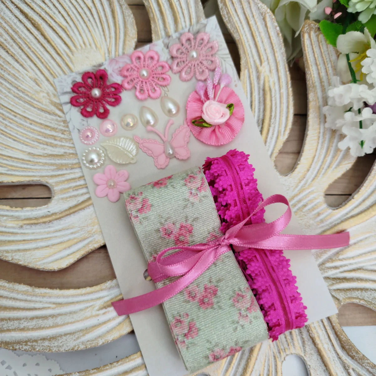 Kit de Fitas e Apliques Coordenados Tons Pink/Verde para Customização, Artesanato e Scrap