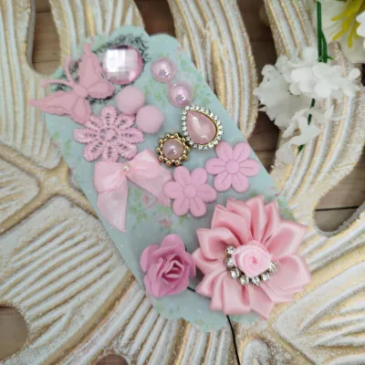 Kit de Aviamentos e Enfeites Coordenados Tons Pink/Verde para Customização, Artesanato e Scrap