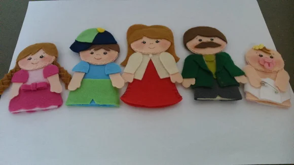 Dedoches brinquedos educativos Família - Imagem 1