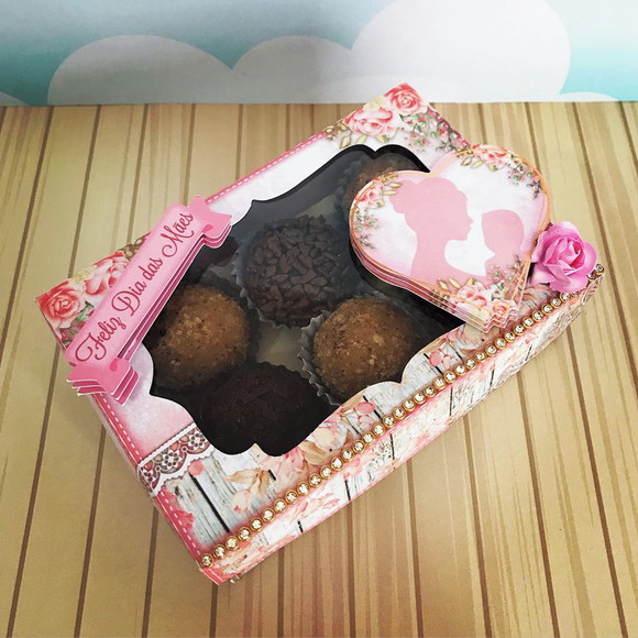Caixa para 6 Brigadeiro Dia das Mães - Imagem 2