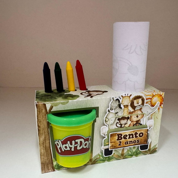 Kit para Colorir com Giz de Cera e Massinha Safari - Imagem 4