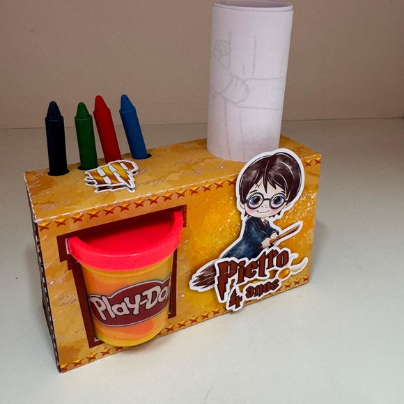 Kit para Colorir com Giz de Cera e Massinha Harry Potter - Imagem 3