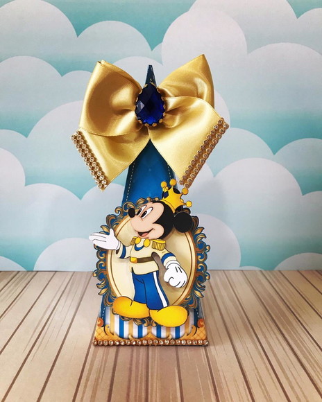Caixa Piramide Mickey Realeza Luxo