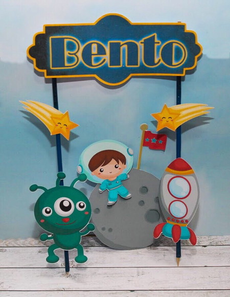 Topo de Bolo Astronauta