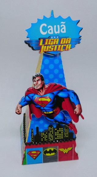 Caixa Piramide Liga da Justiça