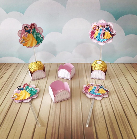 Forminha de Doce e Toppers Princesas Disney