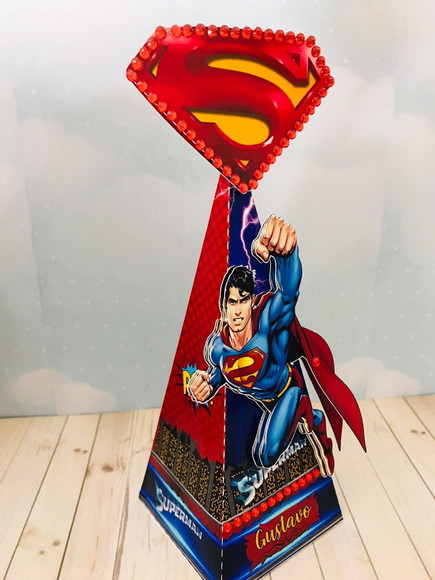 Caixa Piramide Super Homem