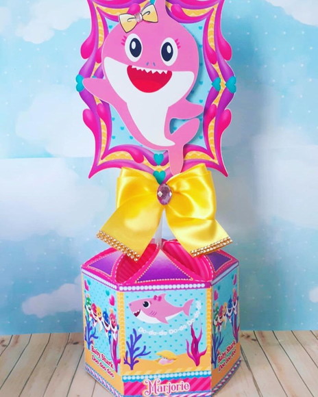 Centro de Mesa Baby Shark Luxo Rosa