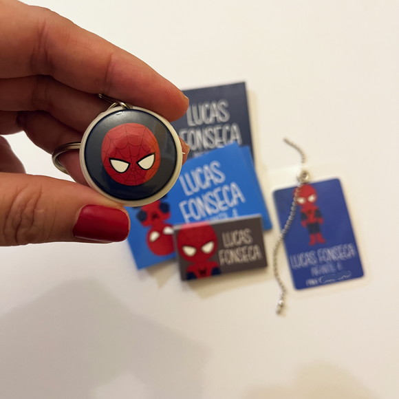 Kit Adesivos e Tag Material Escolar Homem Aranha - Imagem 2