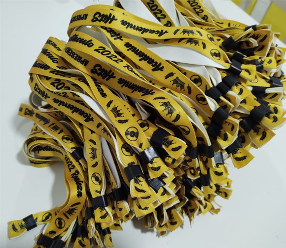 Pulseiras Personalizadas de Tecido Festas e Eventos !