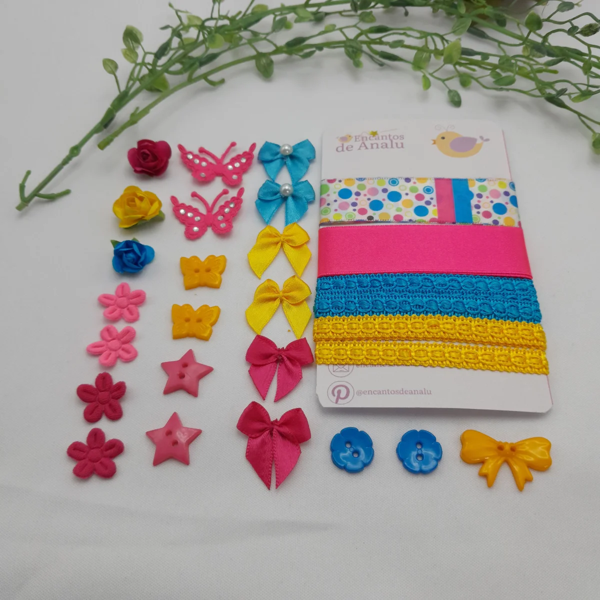 Kit de Aviamentos, Fitas e Enfeites Coordenados Tons Rosa, Azul e Amarelo para Artesanato - Imagem 2