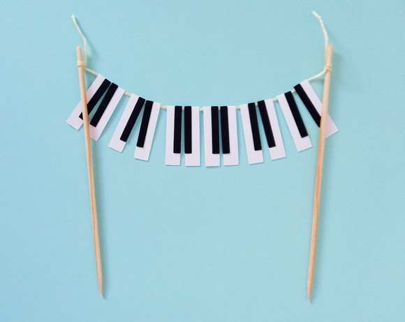 Topo de Bolo Varal de Piano