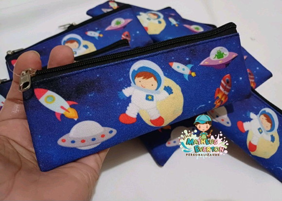 25 Estojos Slim Personalizado Astronauta(espaço) Tam: 19x7