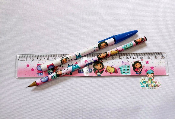 25 Kits Lápis, Caneta e Regua a Casa Mágica da Gabi