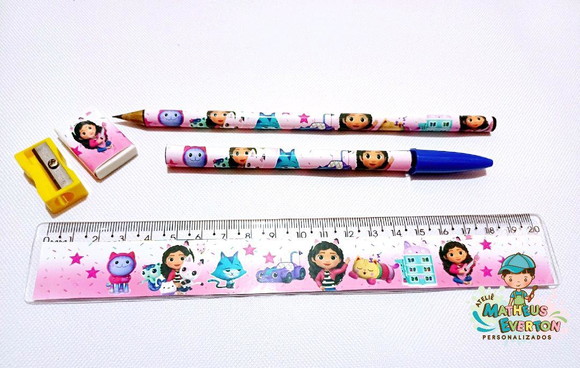 25 Super Kits Escolares Personalizados a Casa Mágica da Gabi