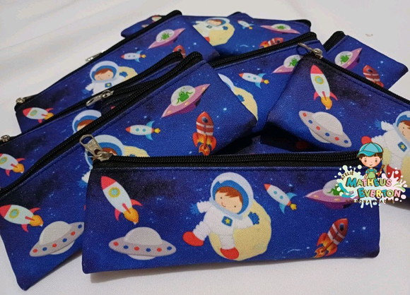 30 Estojos Slim Personalizado Astronauta(espaço) Tam: 19x7 - Imagem 3
