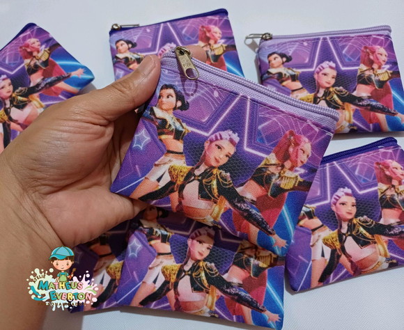 30 Porta Moedas Guerreiras do K-pop Tamanho: 10x12cm