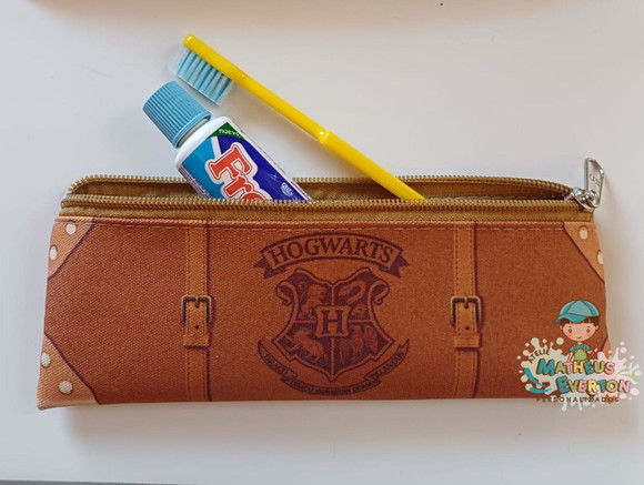 Estojo Slim Porta Higiene Bucal Harry Potter Tam: 19x7 - Imagem 2