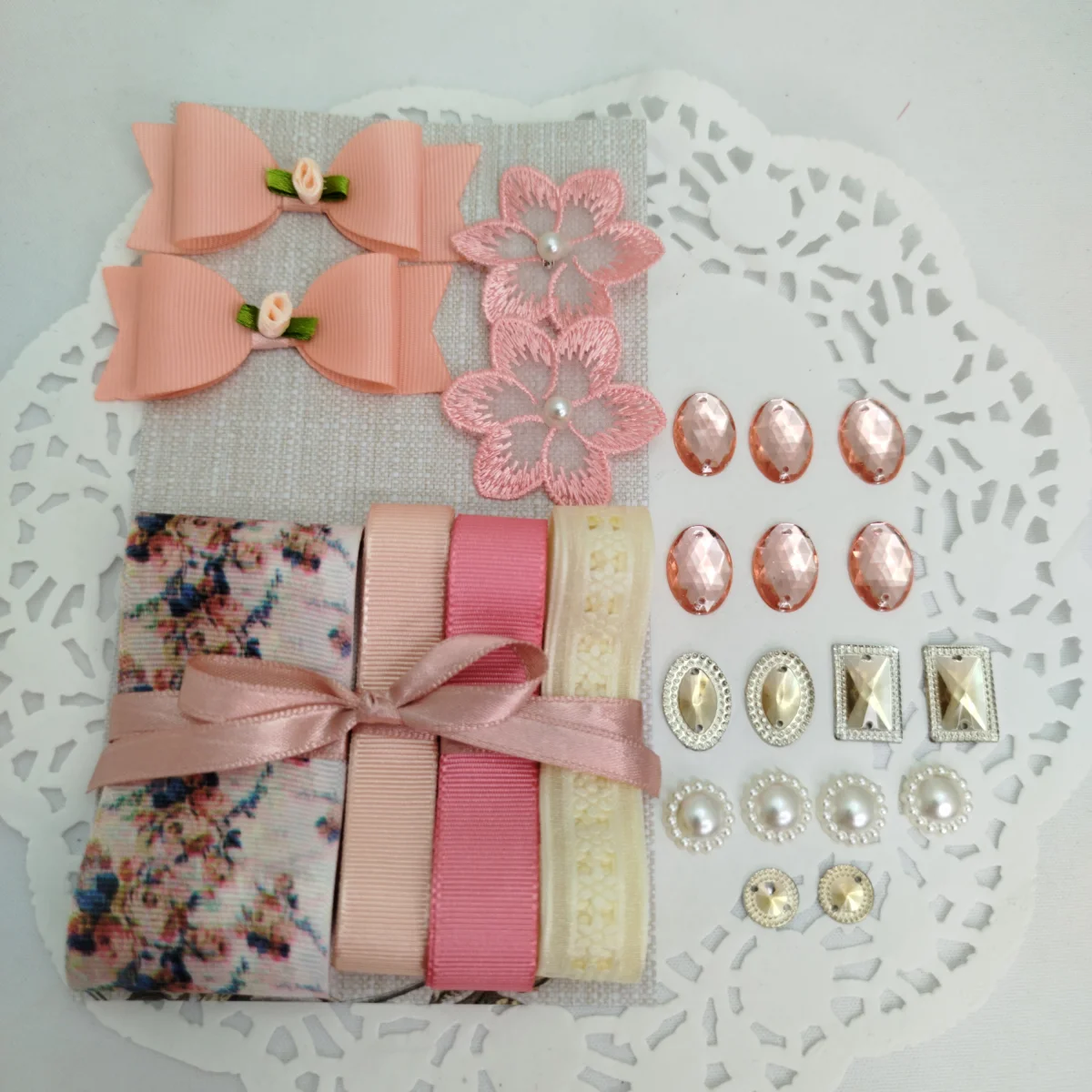 Kit de Fitas, Enfeites e Ornametos Coordenados Vintage Coral, Salmão e Bege para Artes e Scrap - Imagem 5
