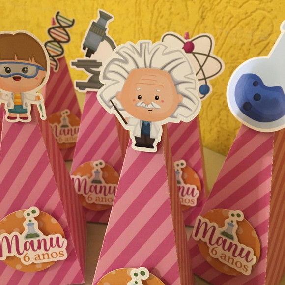 Caixa Pirâmide Cientista Menina - Imagem 3