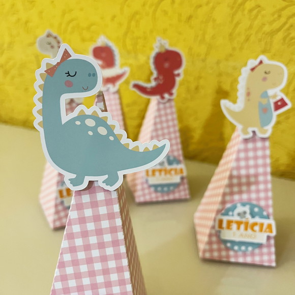 Caixa Pirâmide Festa Dinossauros Menina
