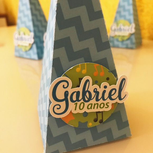Caixa Pirâmide Festa Música - Imagem 3