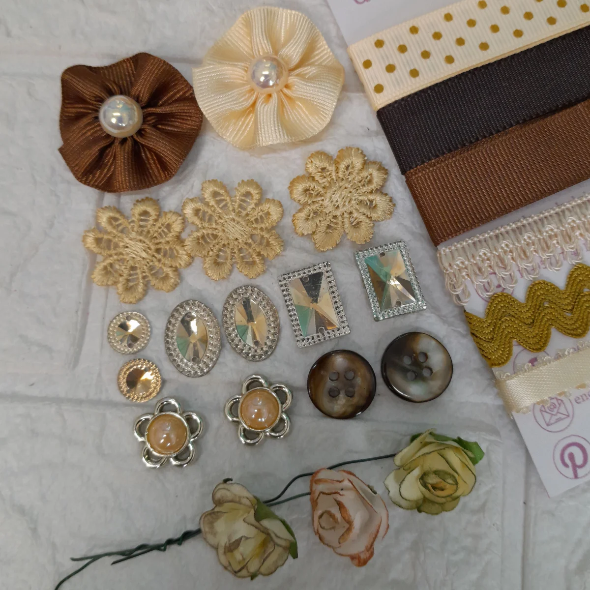 Kit de Fitas e Enfeites Coordenados Tons Marrom e Bege | Artesanato, Costura, Scrap Criativo - Imagem 2