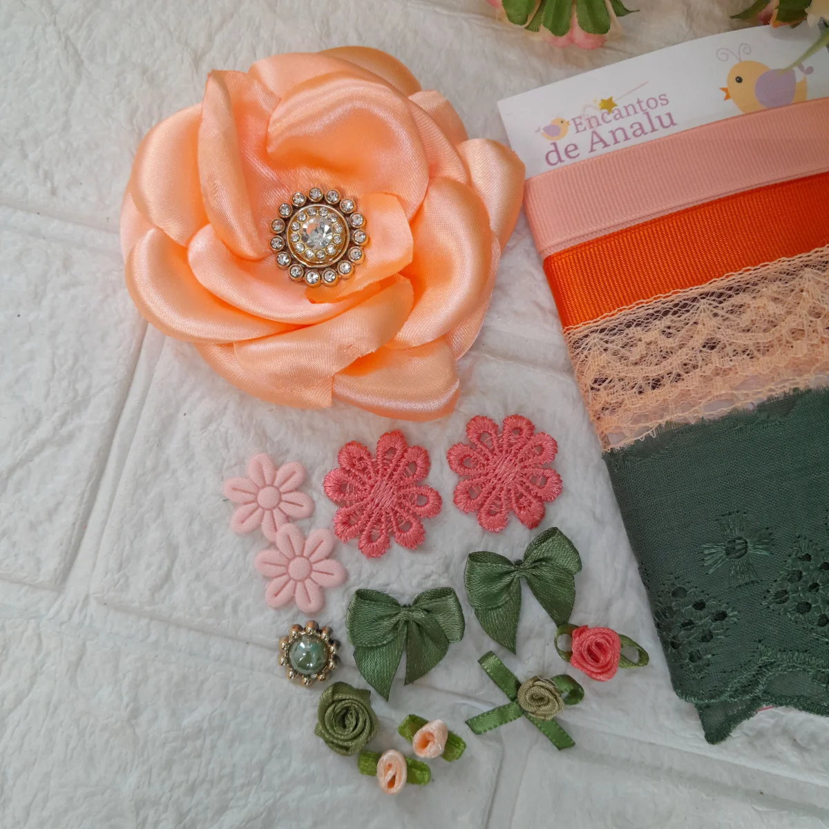 Kit de Fitas, Aviamentos e Enfeites Coordenados Verde e Coral | Artesanato Criativo, Costura e Scrap - Imagem 2