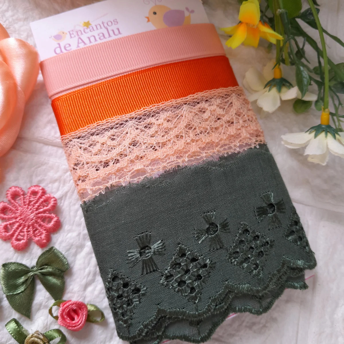 Kit de Fitas, Aviamentos e Enfeites Coordenados Verde e Coral | Artesanato Criativo, Costura e Scrap - Imagem 4