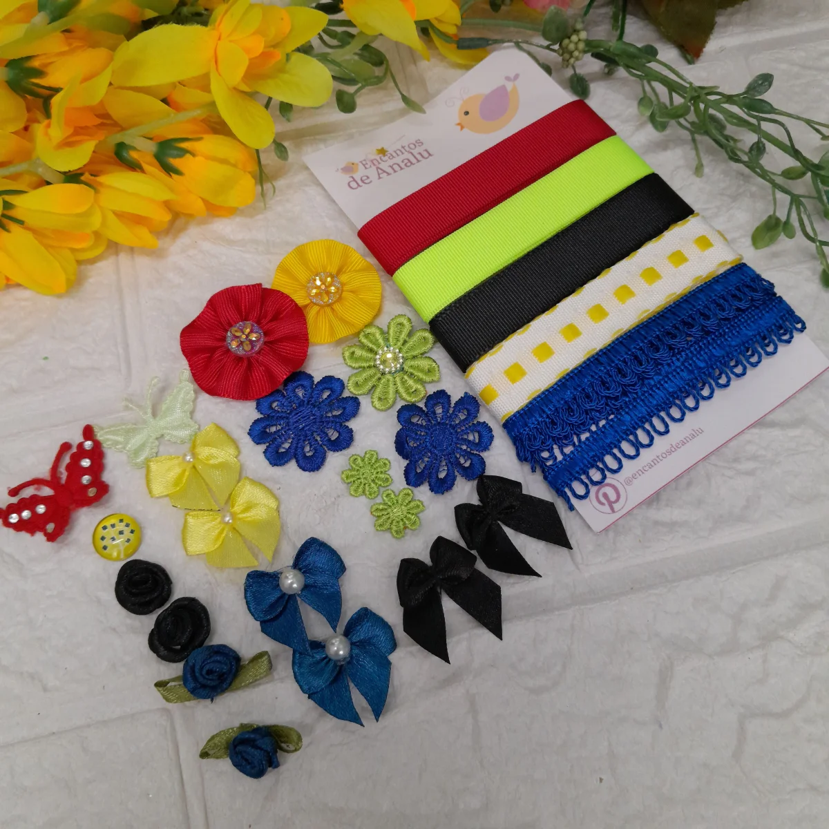 Kit de Fitas, Aviamentos e Enfeites Coordenados Multicoloridos | Scrapbook Artes e Hobby - Imagem 1