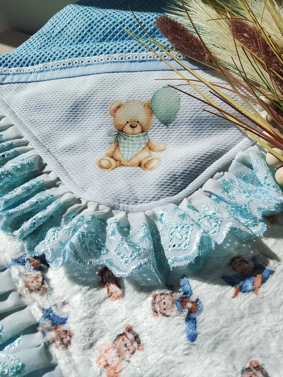 Manta em Piquet e Fleece Bebê Ursinho com babado - Imagem 2