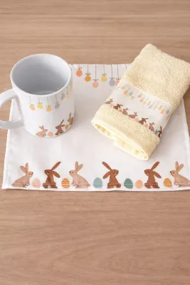 Kit Infantil com Caneca de Polímero e Toalhinhas para Mesa e Mãos