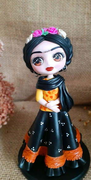 Boneca Frida Kahlo em Biscuit - Imagem 2