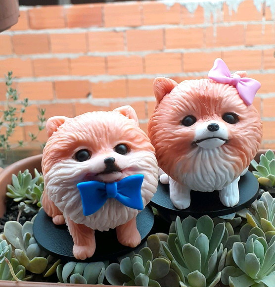 Lulu da Pomerânia Miniatura de Biscuit
