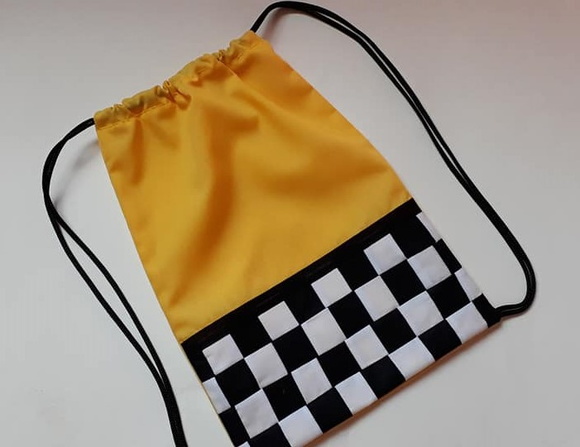 Lembrancinha Mochilinha Mcqueen Bandeira Quadriculada - Imagem 5