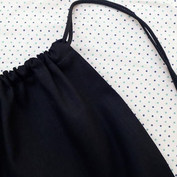 Mochila de Tecido Preta Lembrancinha e Embalagem - Imagem 3
