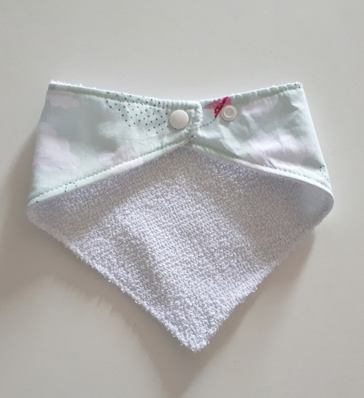 Babador atoalhado bandana nuvem verde - Imagem 2